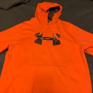 BRAND NEW Underarmor hoodie